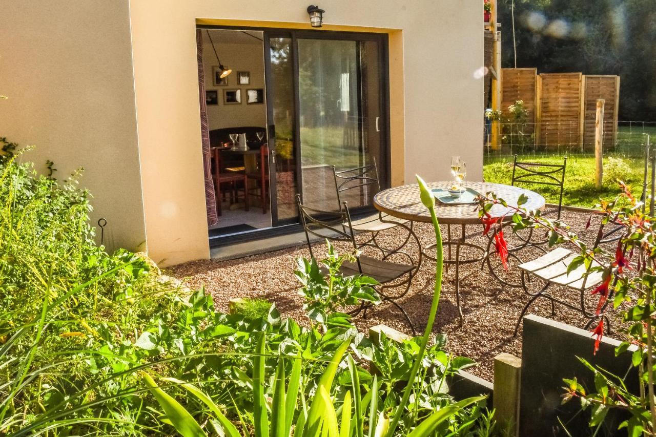 Le Pic Vert Surzur Exterior photo